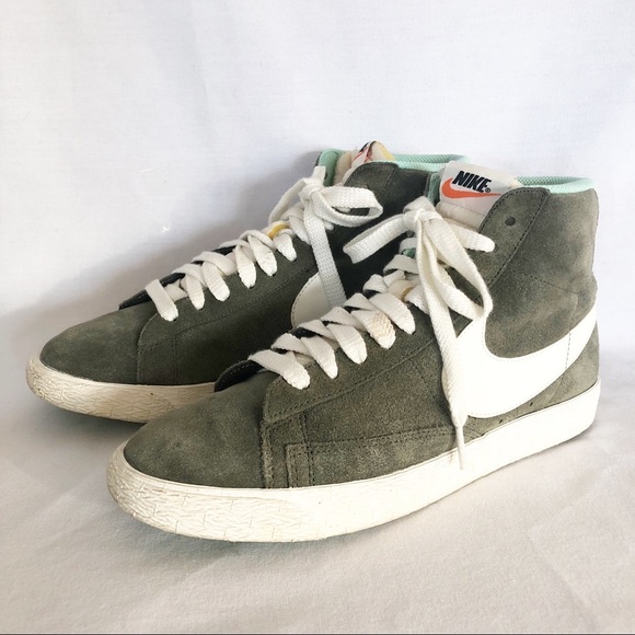 Nike Shoes - Nike Blazer mid suede vintage sneakers sz 10